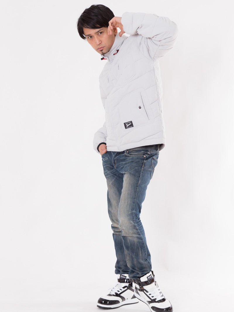 【JAWIN】【秋冬作業服】防寒ジャンパー58300
　モデル画像1