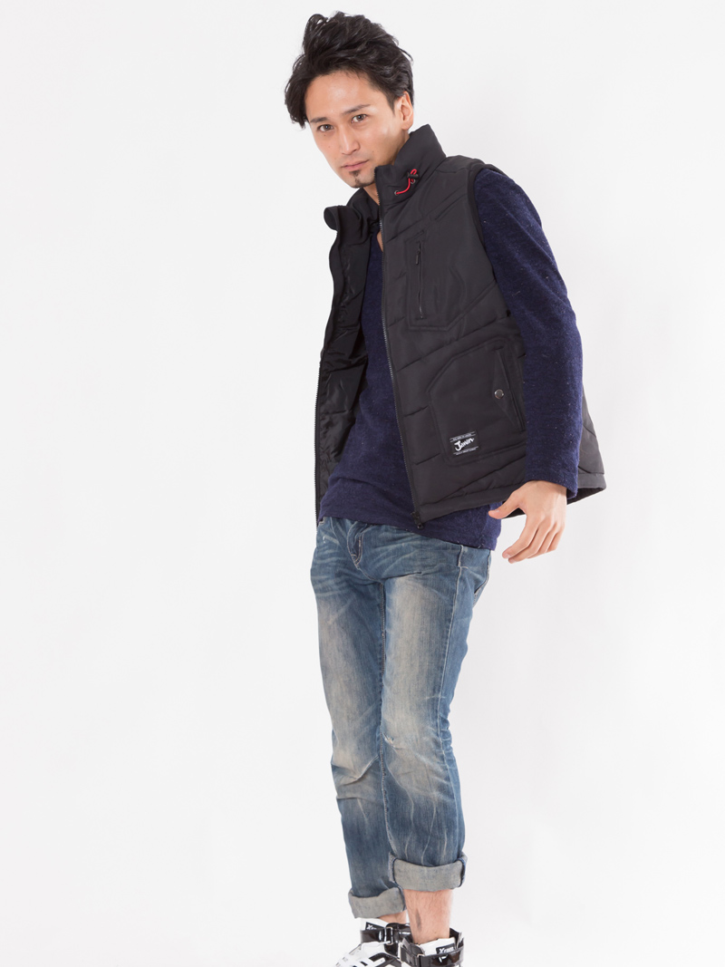 【JAWIN】【秋冬作業服】防寒べスト58310
　モデル画像1