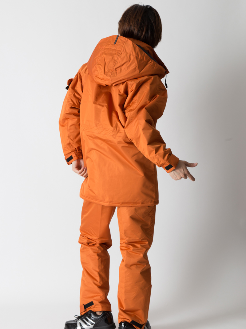 【ジーベック【秋冬年中作業服】防寒防水パンツ　591
　モデル画像2